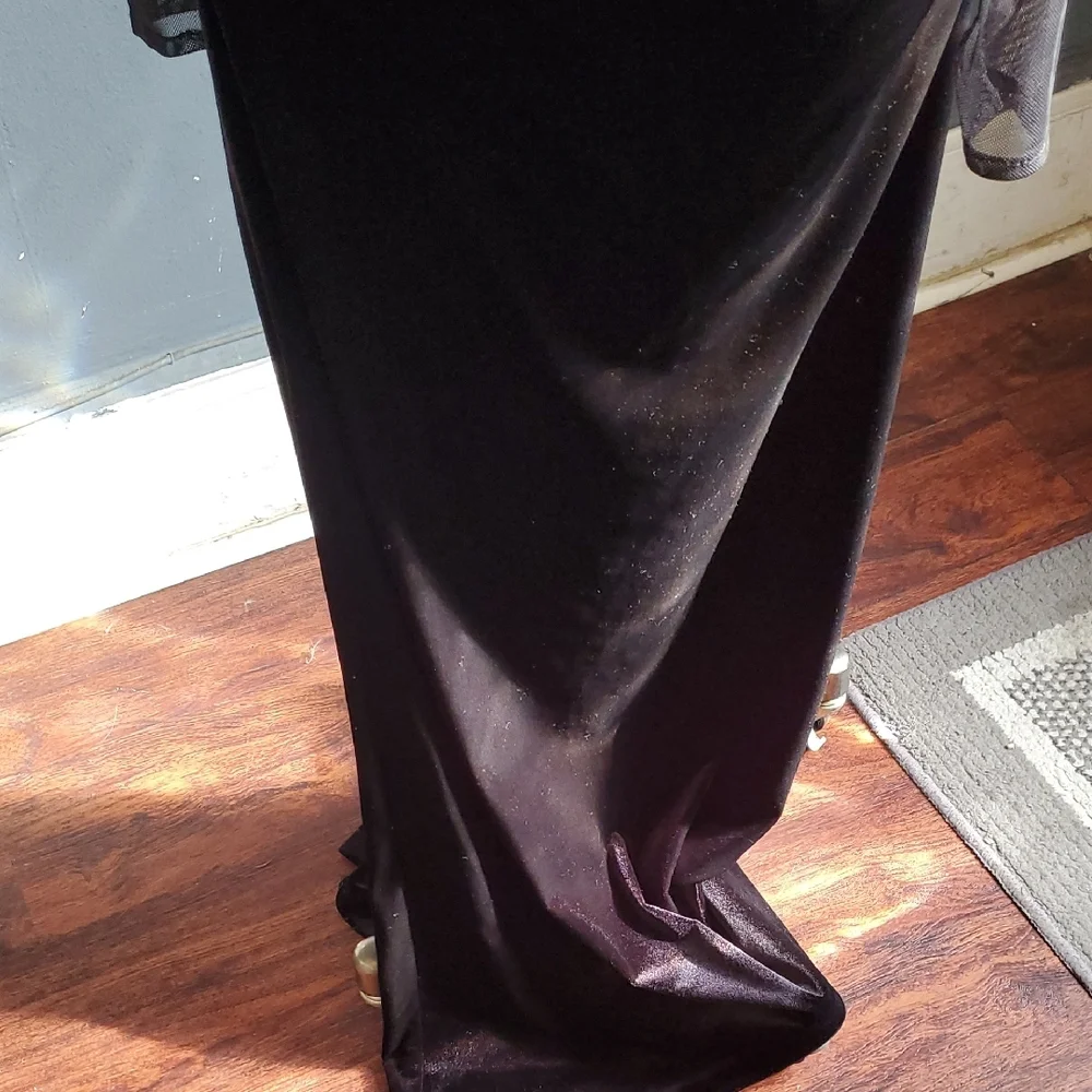 Nwot Eliza J Black Velvet Ruched Long Sleeve Cocktail Gown - Picture 4 of 15